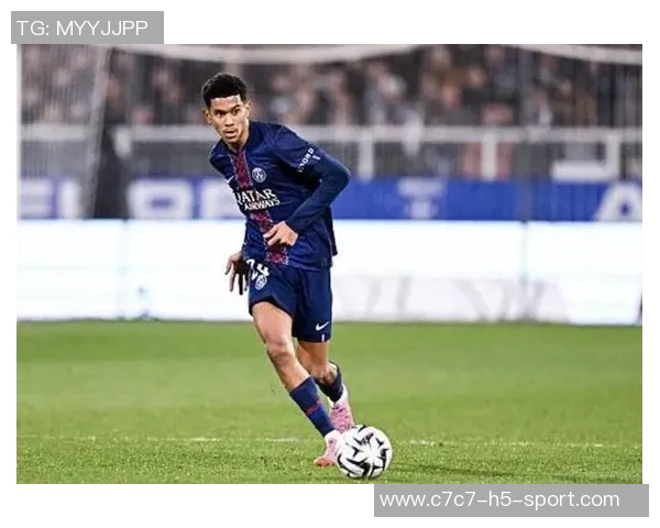 恩里克尝试培养小将马尤卢为多面手适应不良导致状态低迷